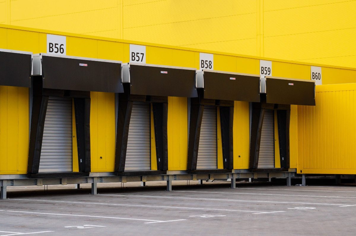 Warehouse EWM docks